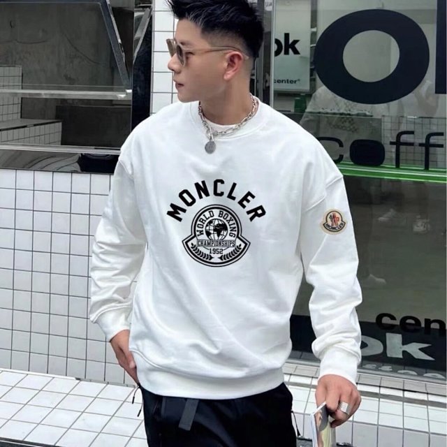 Moncler Sweatshirt: seller detail photo 2