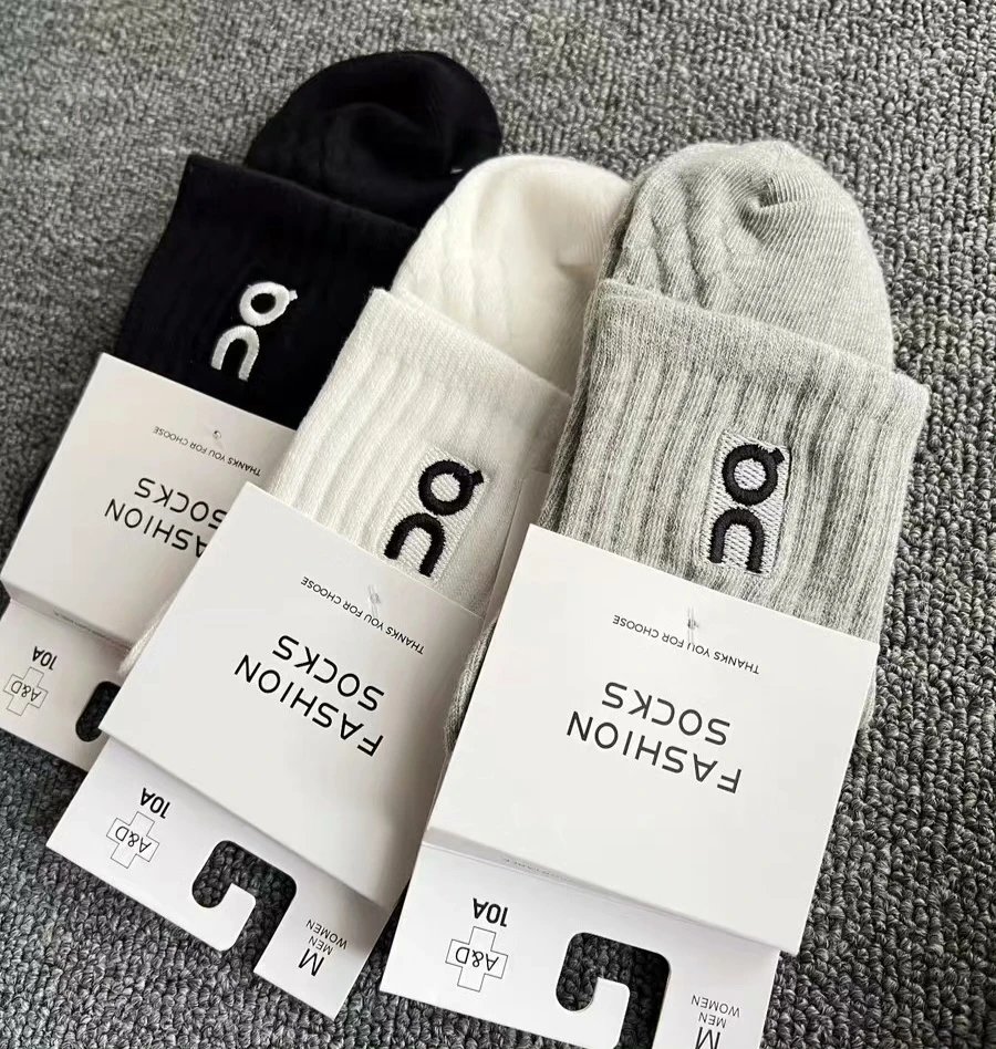 On Running Pure Cotton Socks 3-Pack photo 6