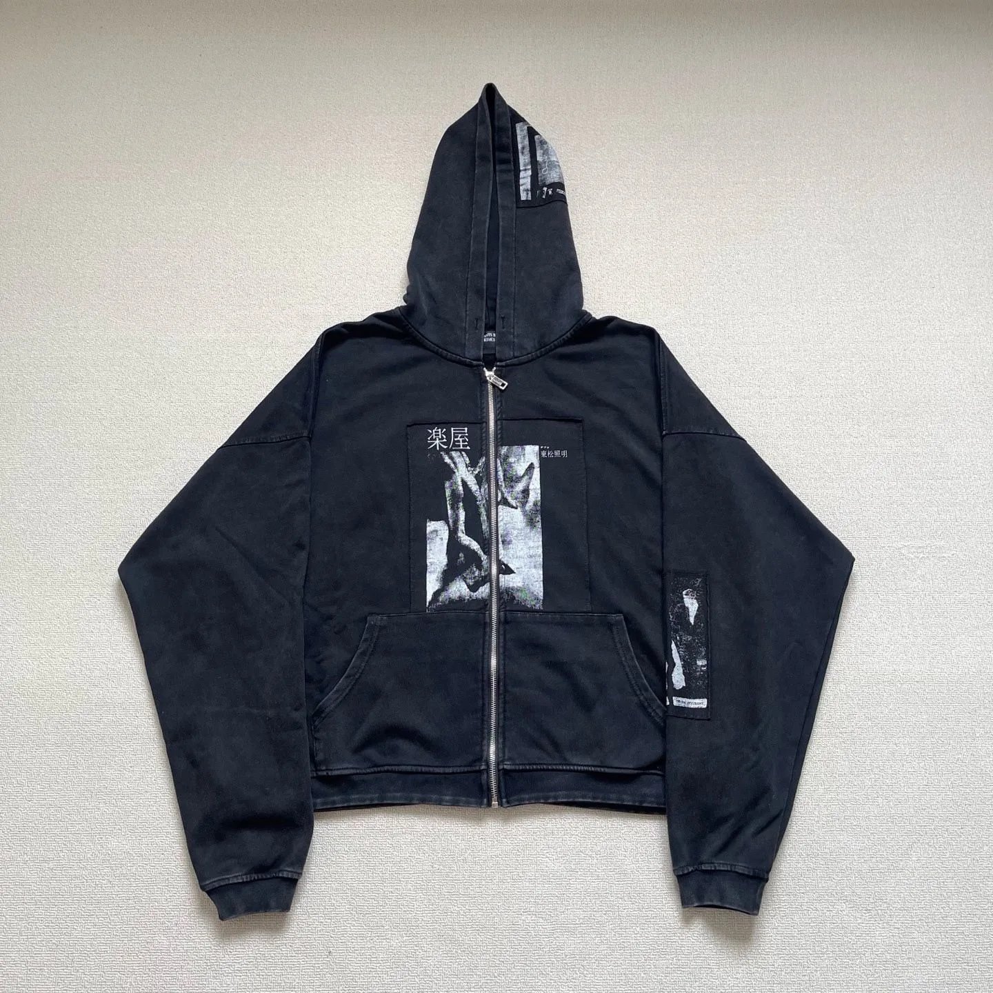L04 Black
