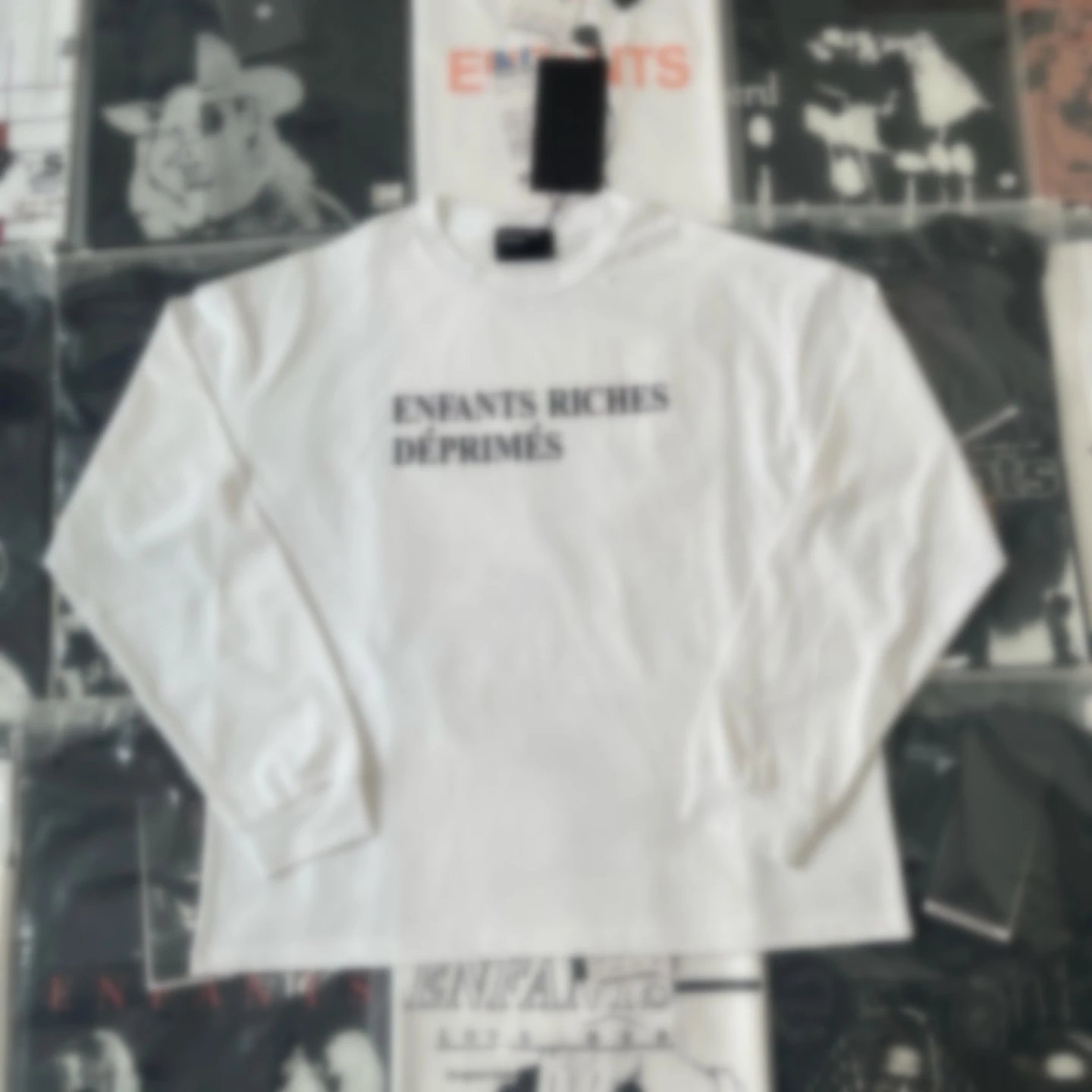 601 White-Basic Slogan & Worn