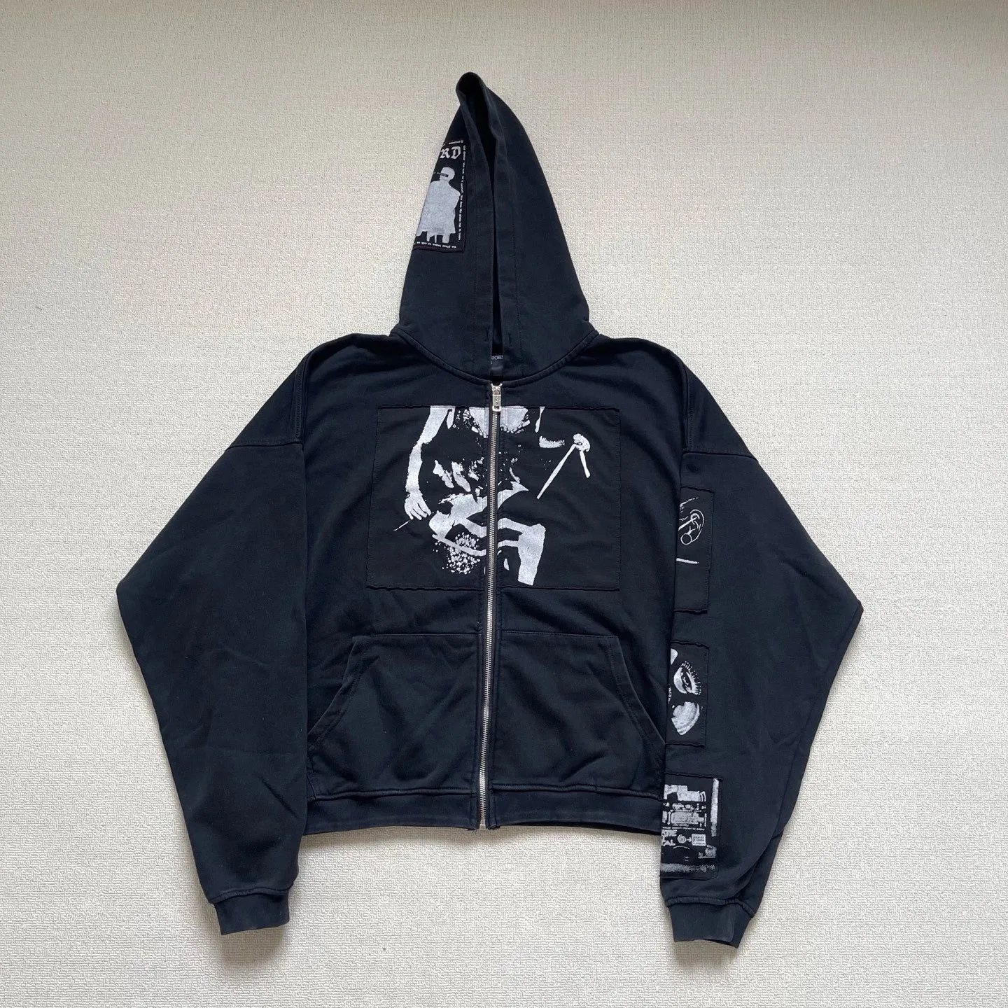 L02 Black