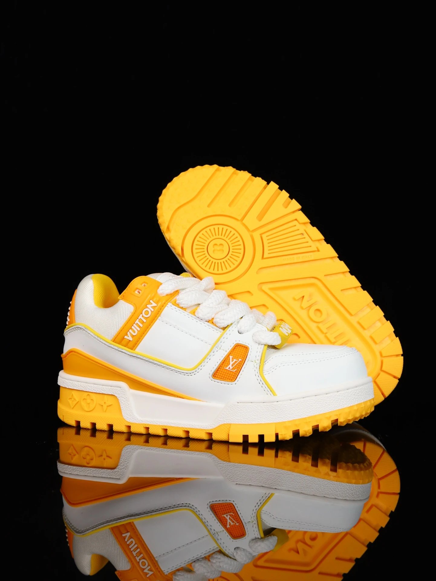 Louis Fat Ding White Yellow