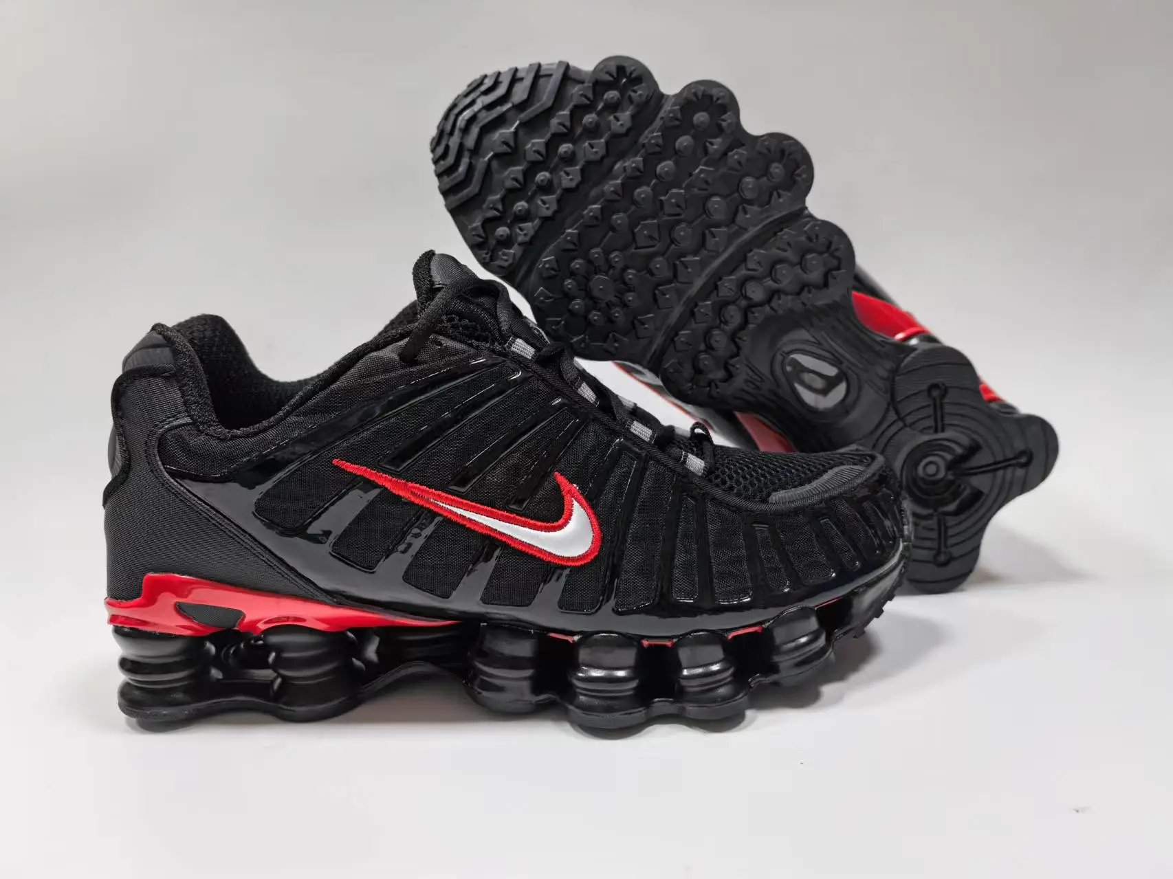 Black/Red