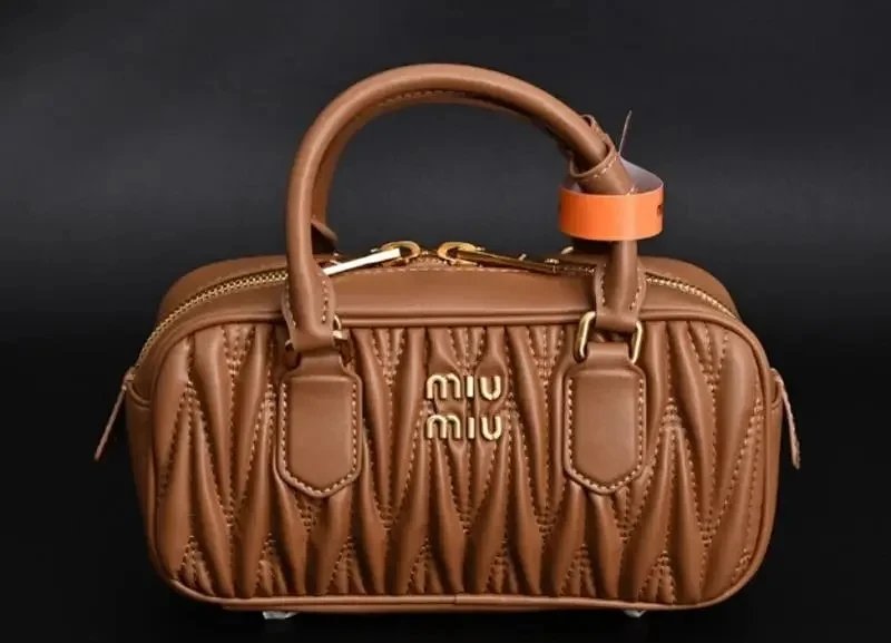 MIU MIU: 23*12