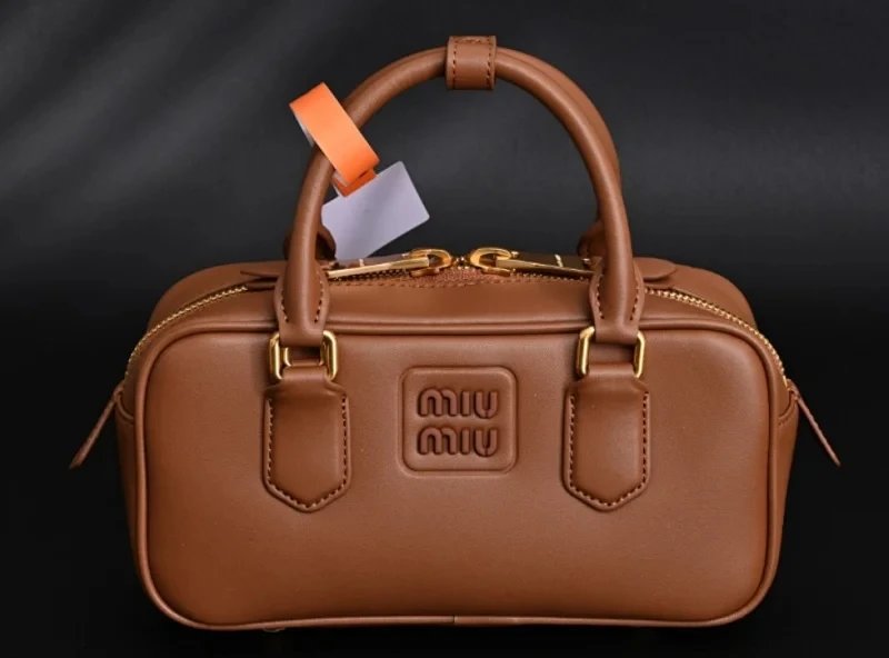 MIU MIU: 23*11*8