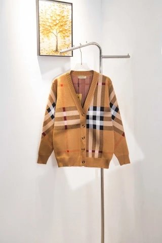 Burberry Hoodies & Sweatshirts Check-Lined Zip-Up Hoodie — 18