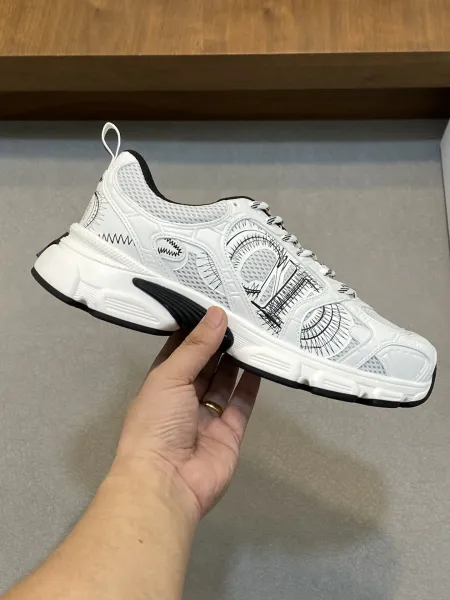 Off-White Diag Plus White/Black Chunky Sneakers - 7