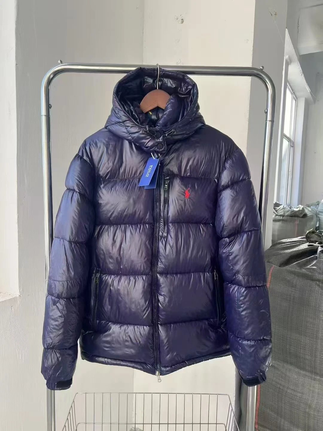 navy blue glossy