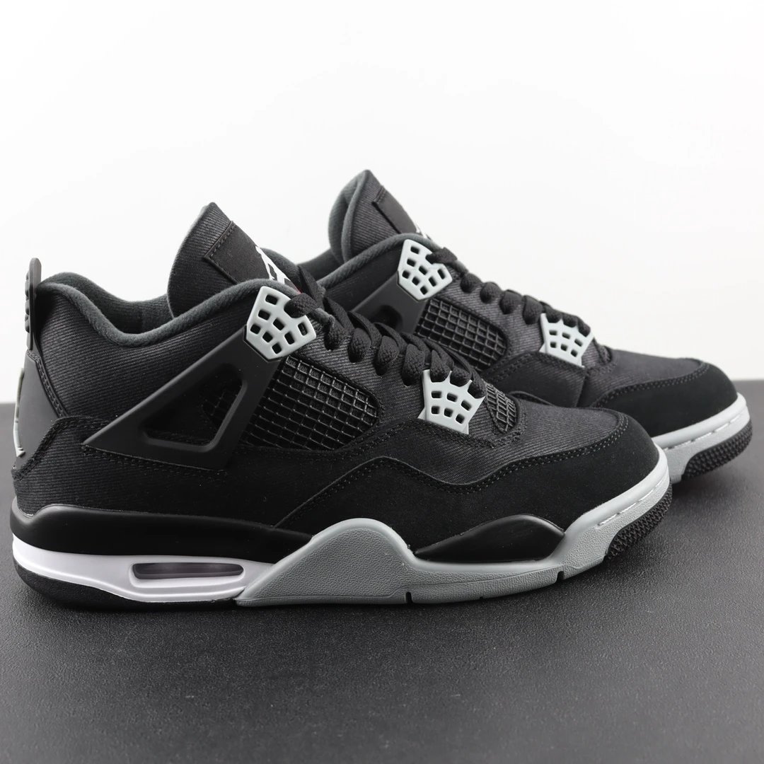 " Black Canvas "