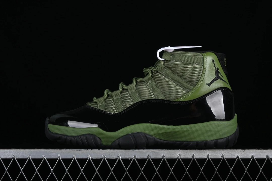 dark green