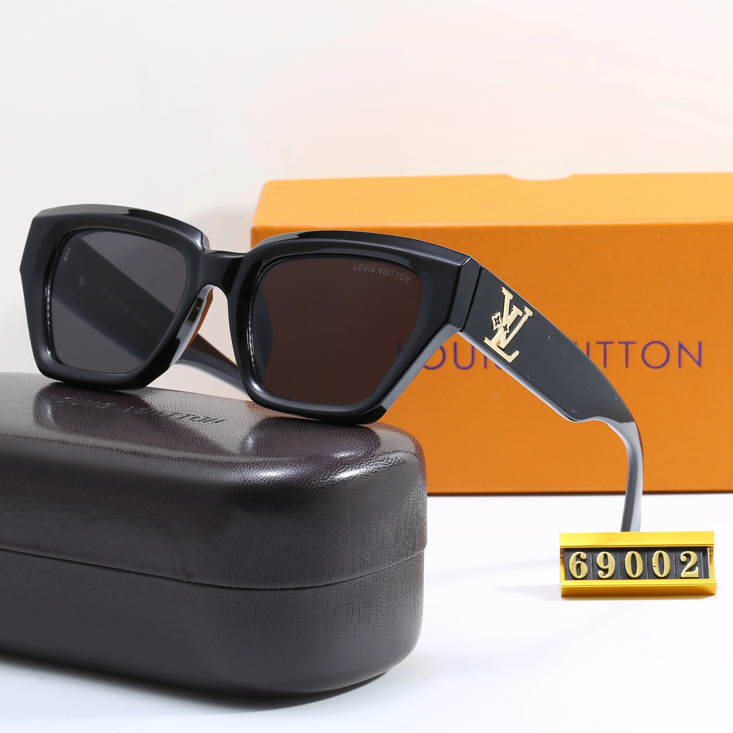 Louis Vuitton Shield Sunglasses Gradient Purple Gold Frame - 11