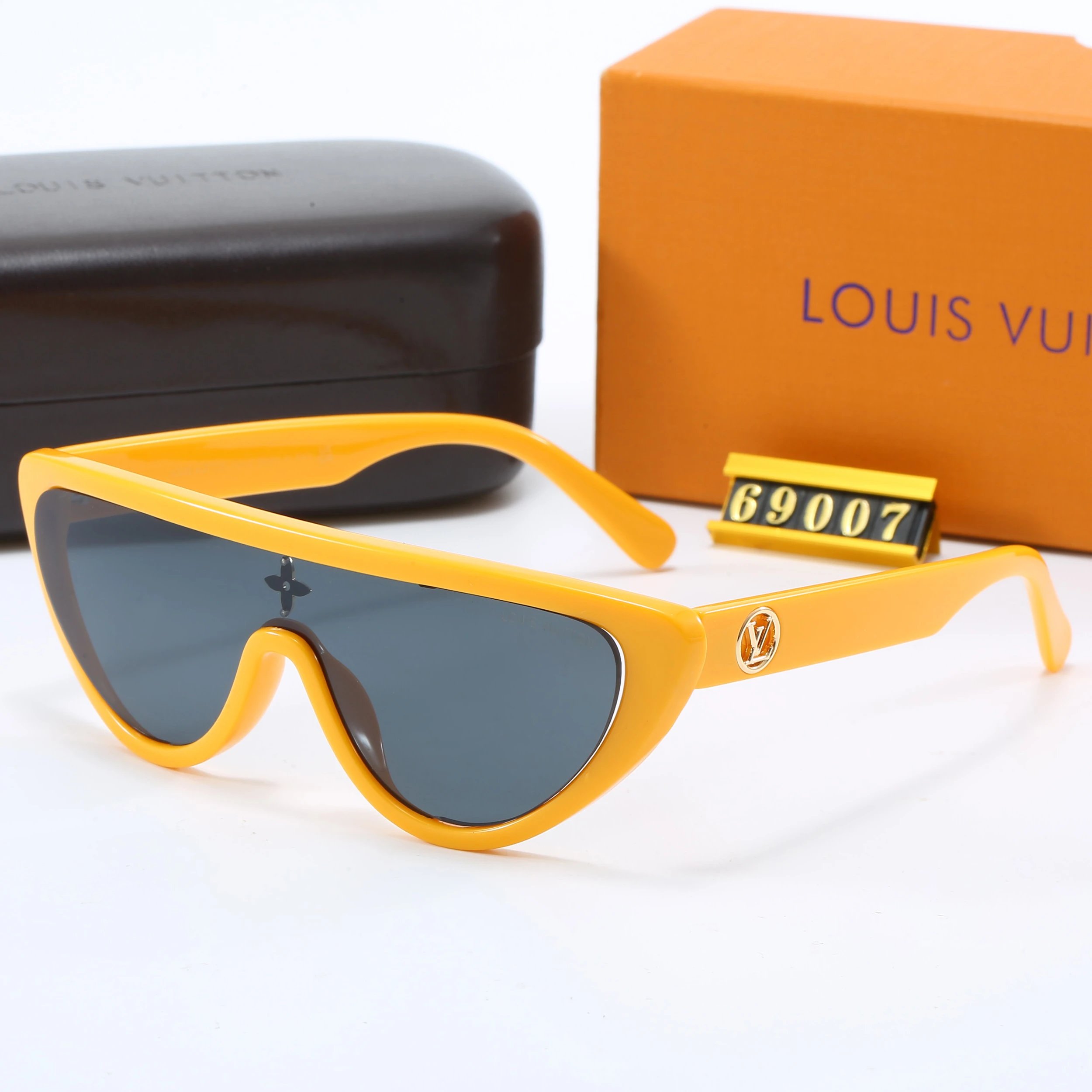 Louis Vuitton Monogram Shield Sunglasses White - 14