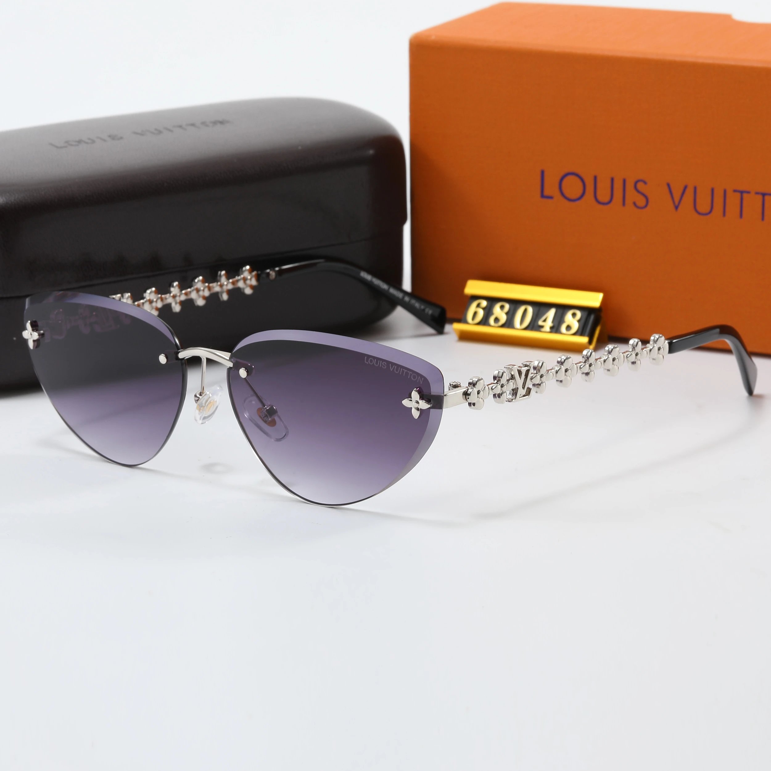 Louis Vuitton Aviator Sunglasses Black Gradient Lens - 16