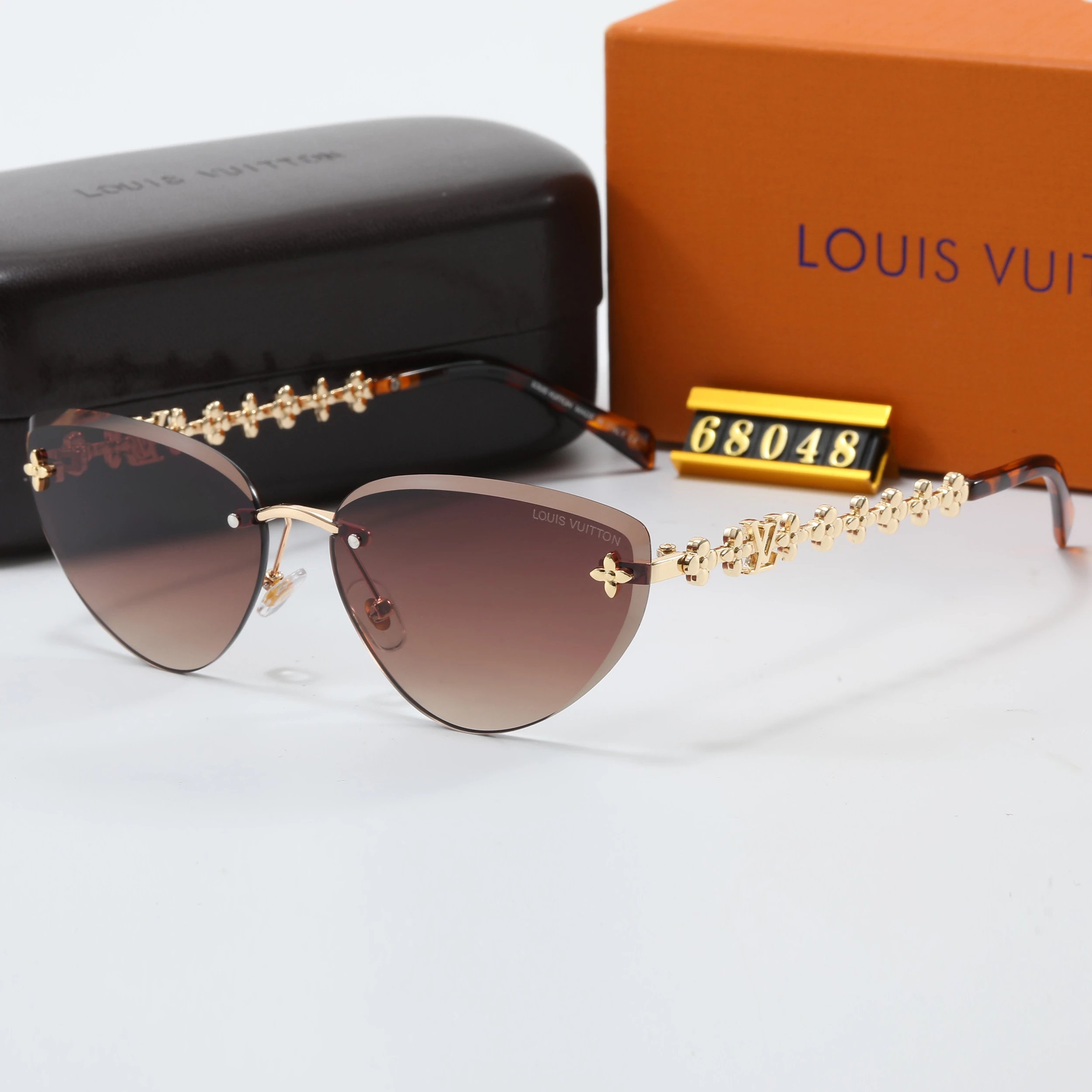 Louis Vuitton Aviator Sunglasses Black Gradient Lens - 17