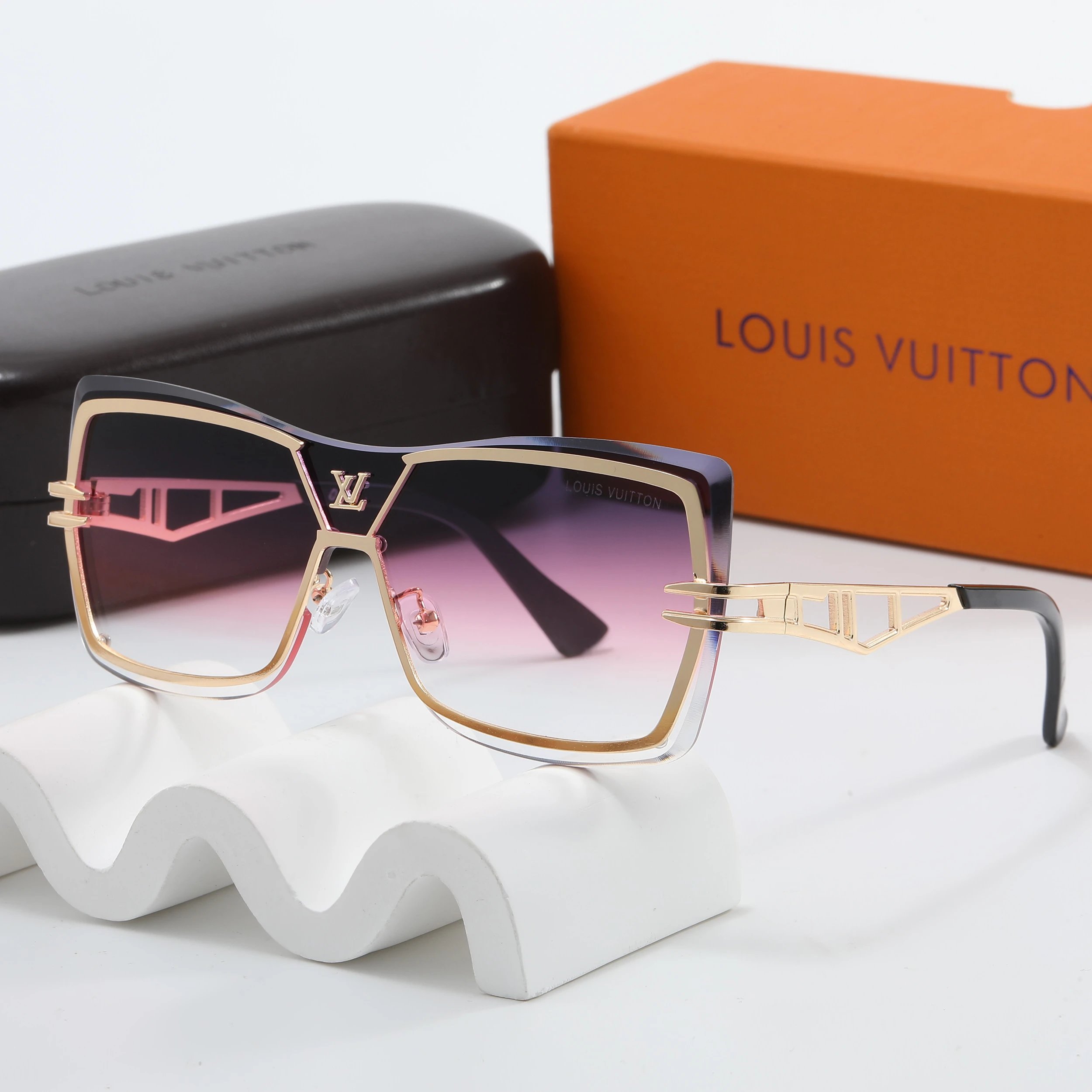Louis Vuitton Aviator Sunglasses Black Gradient Lens - 11