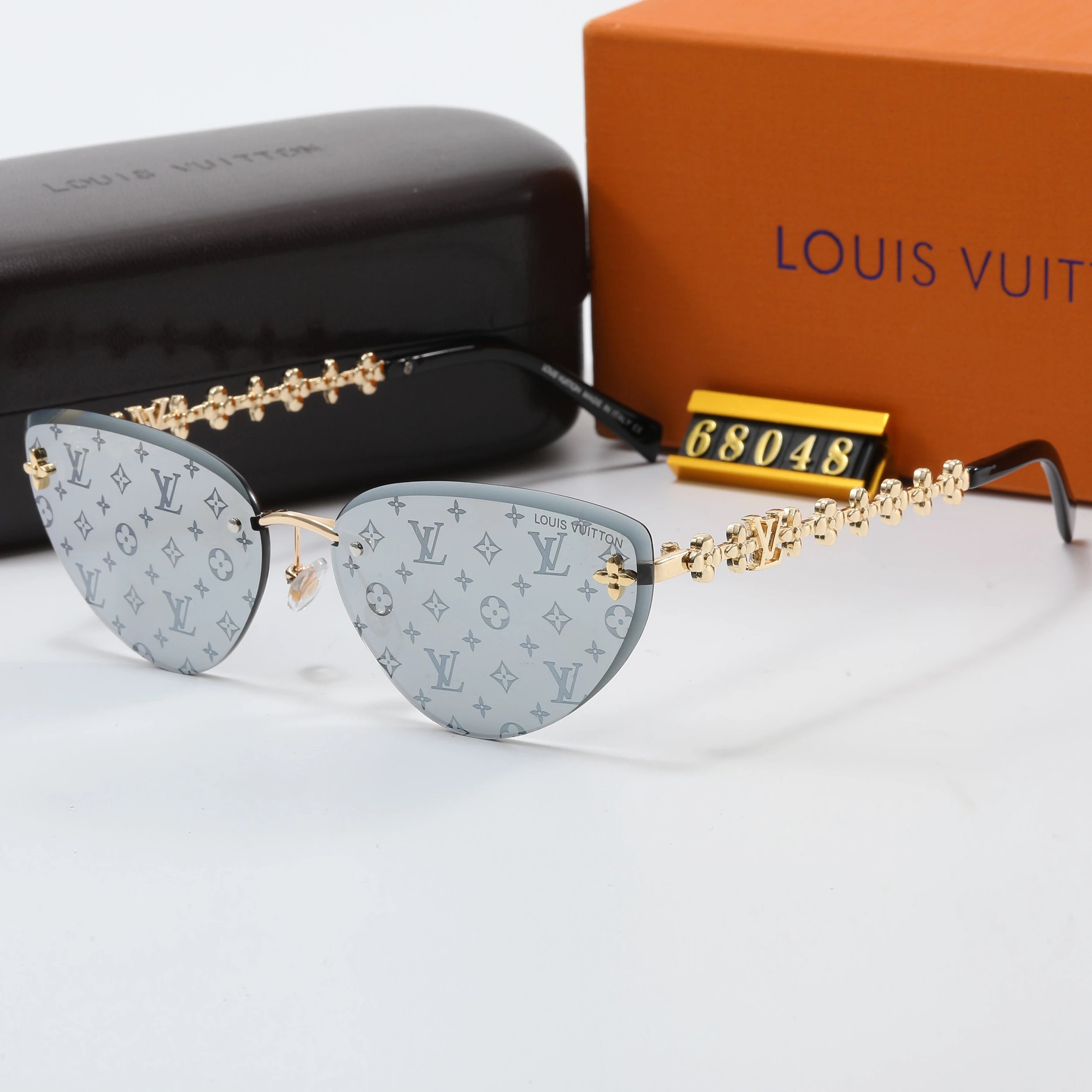 Louis Vuitton Aviator Sunglasses Black Gradient Lens - 15