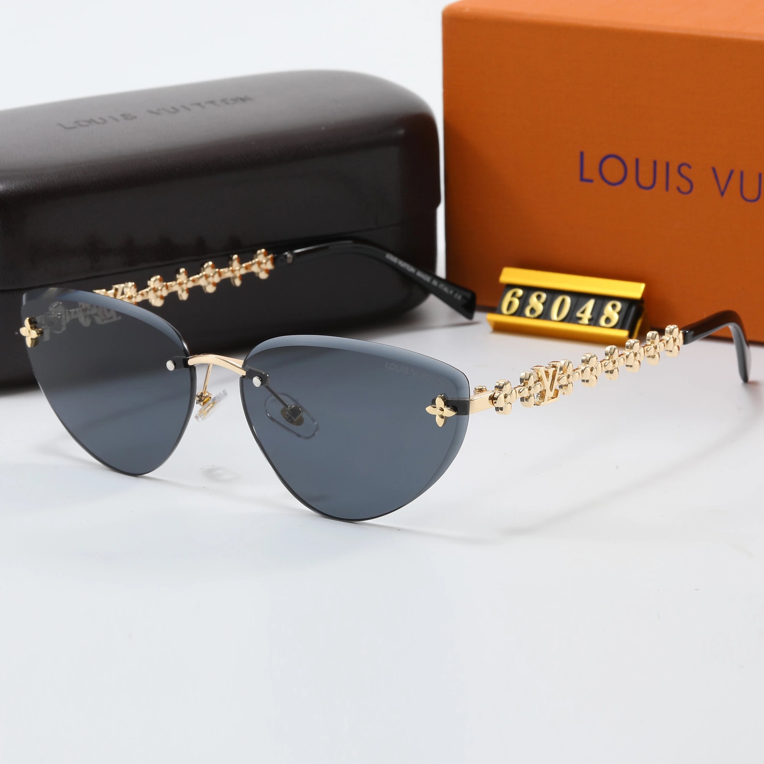 Louis Vuitton Aviator Sunglasses Black Gradient Lens - 12