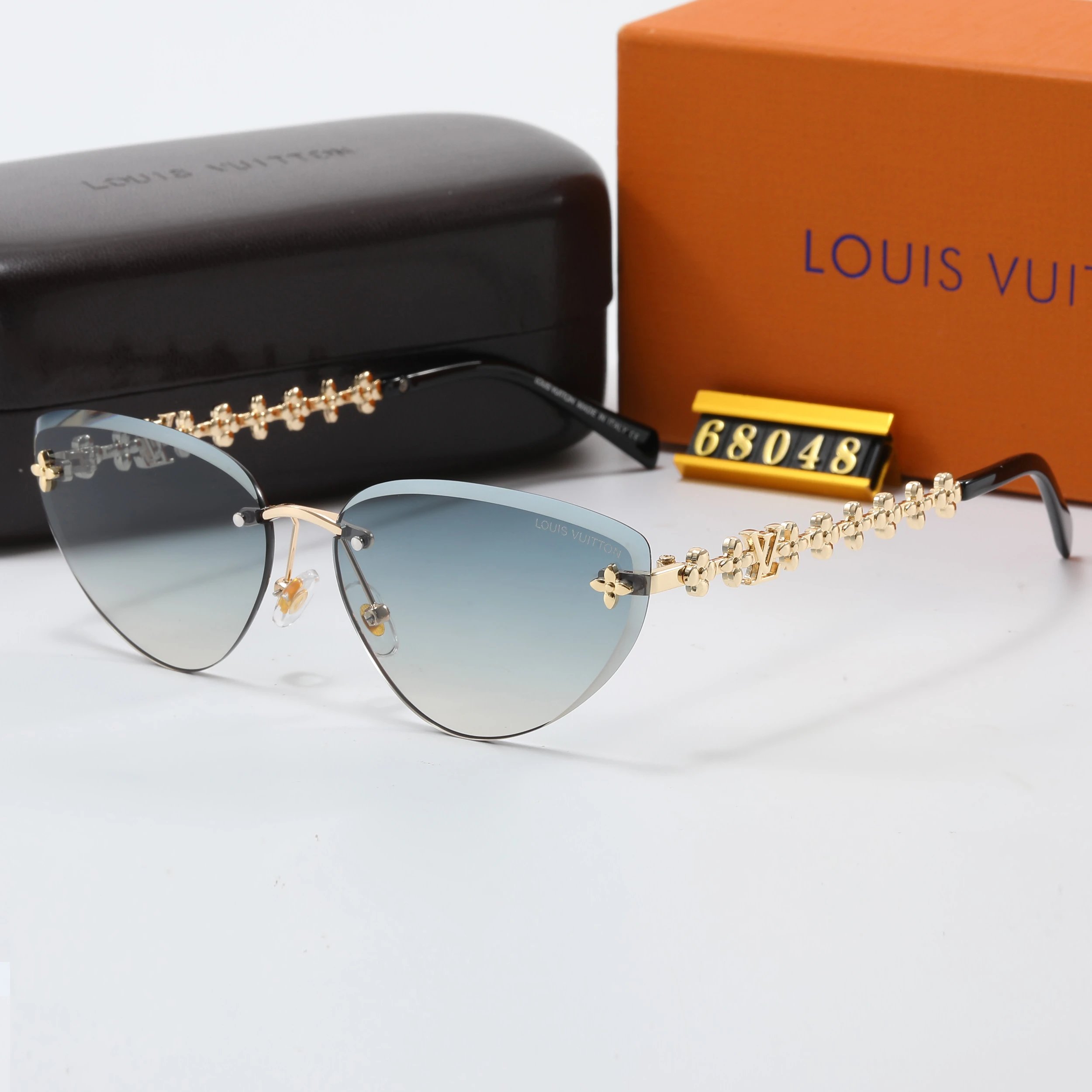 Louis Vuitton Aviator Sunglasses Black Gradient Lens - 18