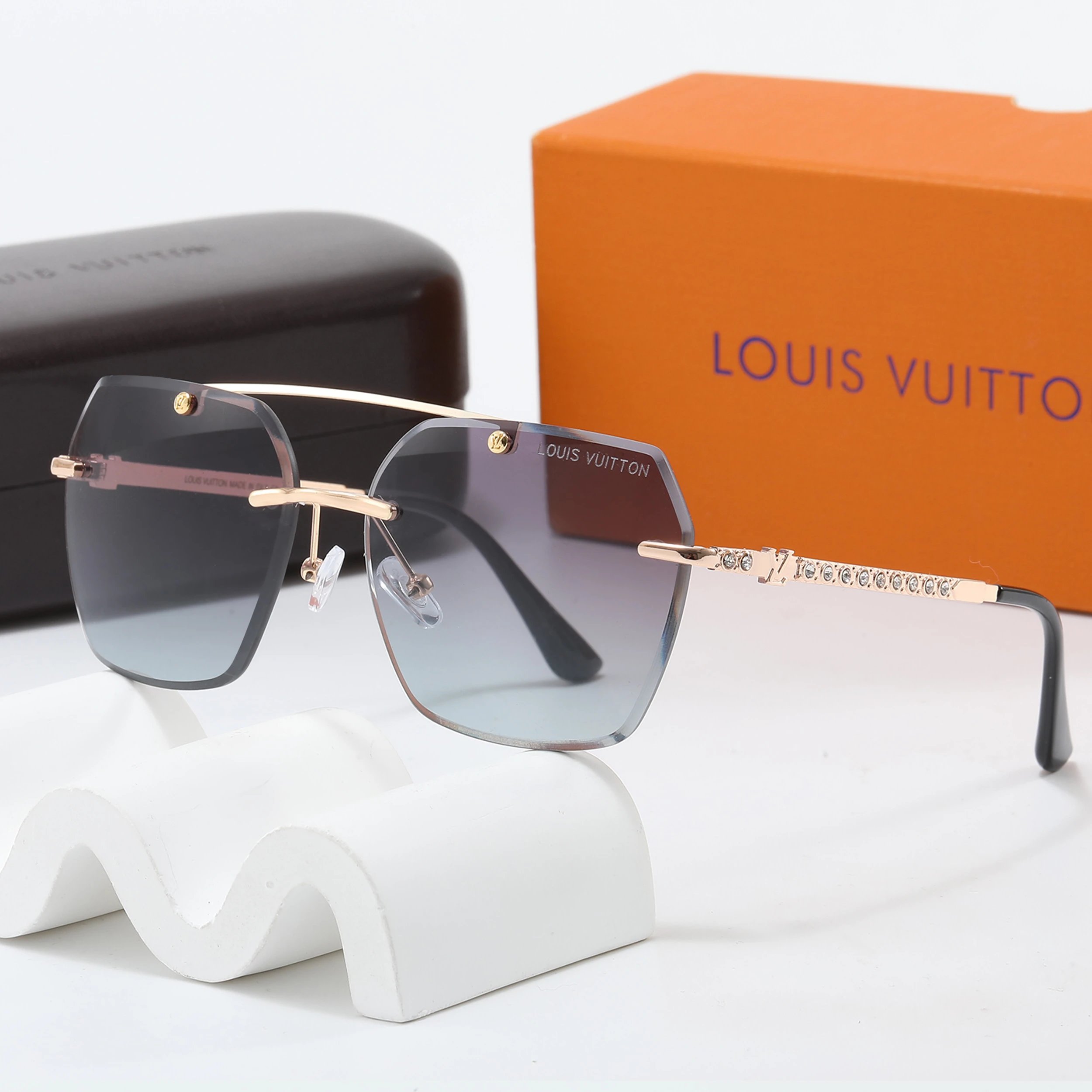 Louis Vuitton Monogram Shield Sunglasses White - 11