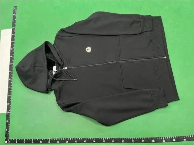 Moncler Hoodies & Sweatshirts Zip-Up Hooded Sweatshirt with Kangaroo Pockets product detail image 6