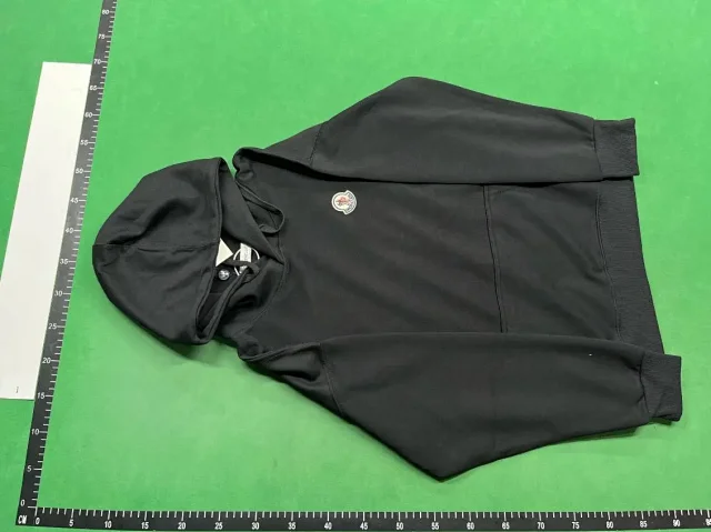 Moncler Hoodies & Sweatshirts Zip-Up Hooded Sweatshirt with Kangaroo Pockets product detail image 2