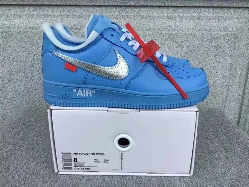 Nike Air Force 1 (20+)