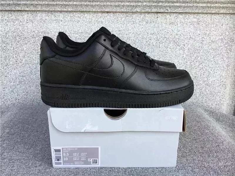 Nike Air Force 1 (20+)