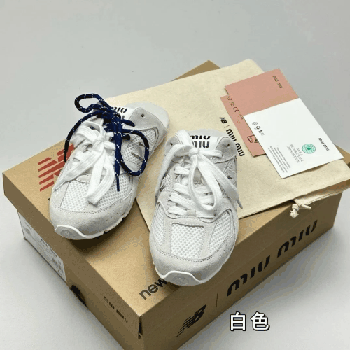 休闲鞋 082529