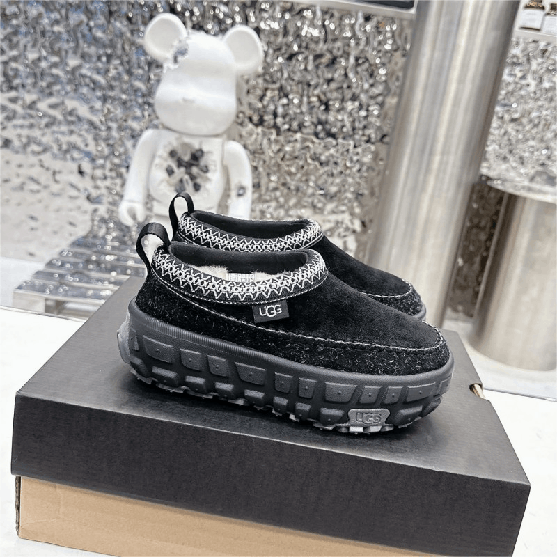 Ugg Classic Mini Black Slip-On Boots