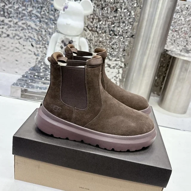 UGG Boots Suede Chelsea product detail image 2
