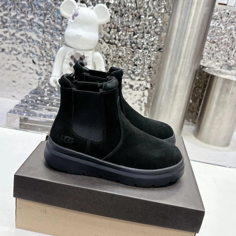 UGG Boots Suede Chelsea — 1