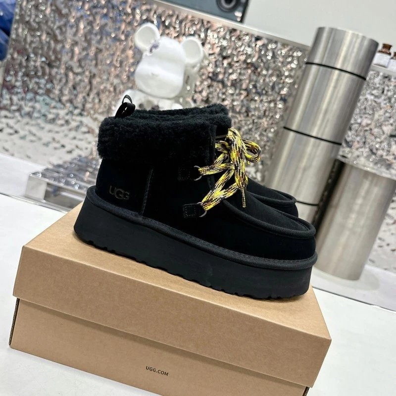 UGG Boots Platform shearling-lined — 14