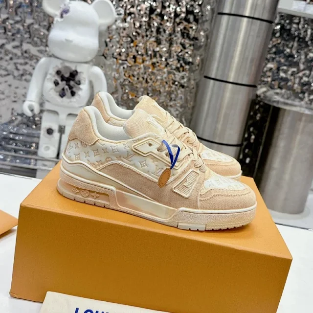 Louis Vuitton Sneakers LV Trainer low-top product detail image 13