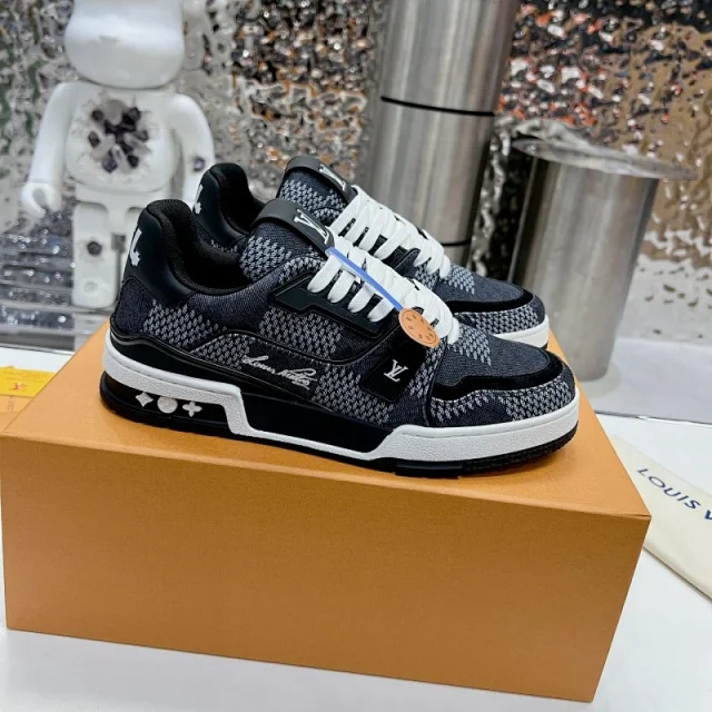 Louis Vuitton Sneakers LV Trainer low-top product detail image 30