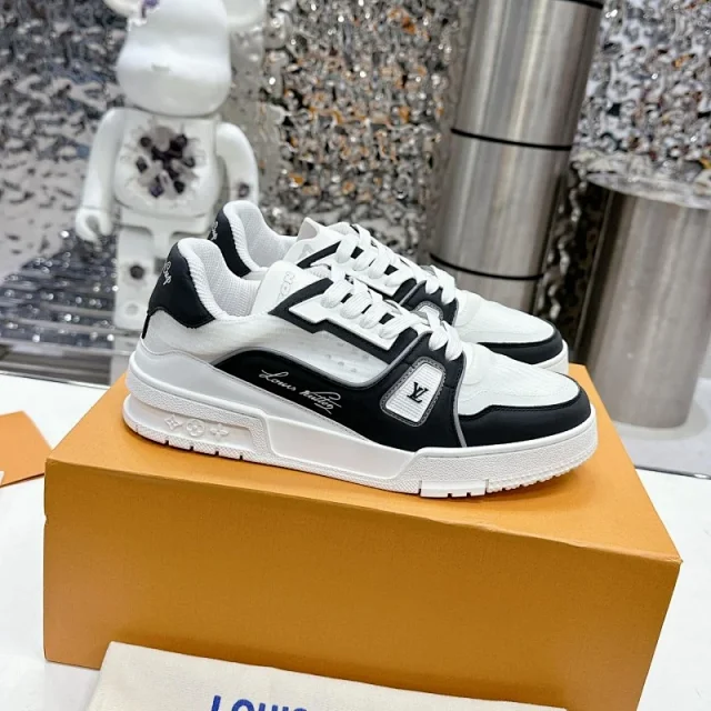 Louis Vuitton Sneakers LV Trainer low-top product detail image 7