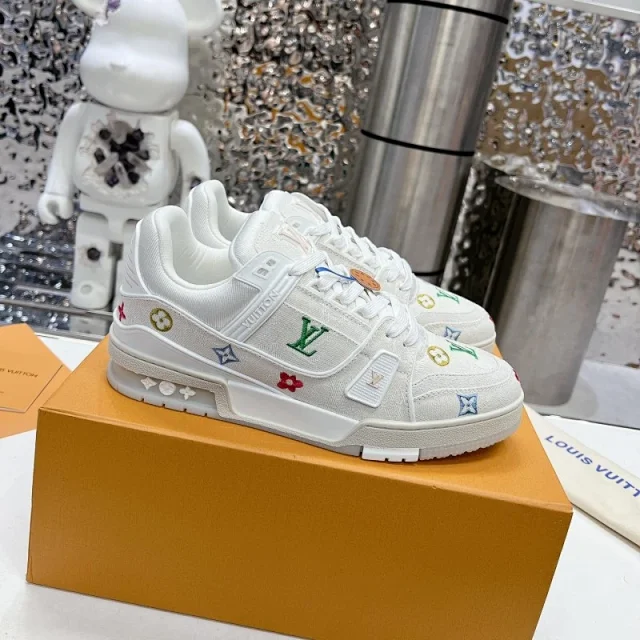 Louis Vuitton Sneakers LV Trainer low-top product detail image 10