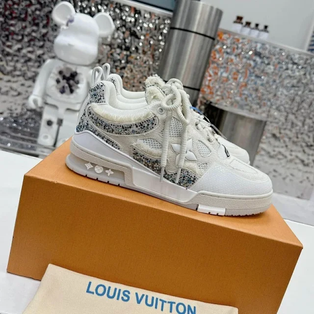 Louis Vuitton Sneakers Skate Sneaker product detail image 5