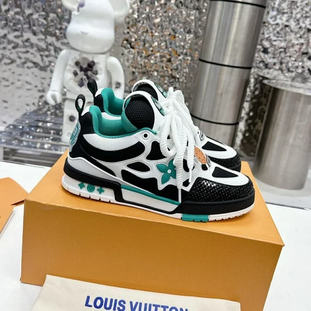 Louis Vuitton Sneakers Skate Sneaker product detail image 3