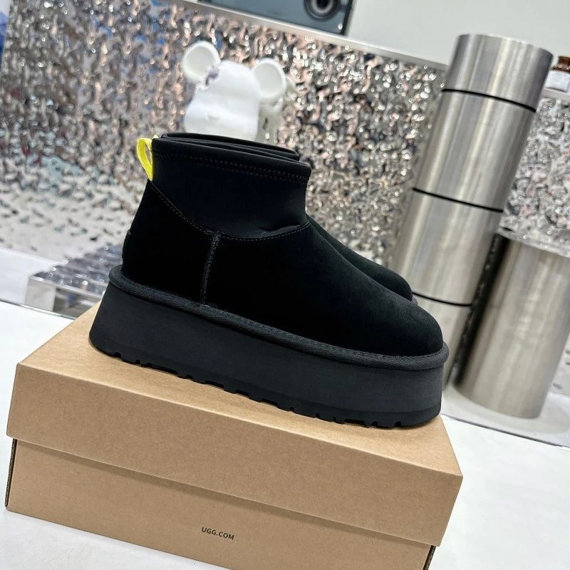 UGG Boots Platform shearling-lined — 2