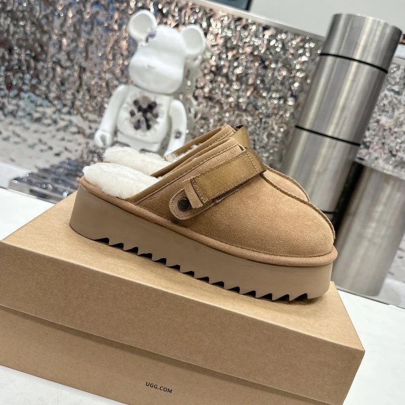 UGG Boots Platform shearling-lined — 1
