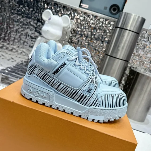 Louis Vuitton Sneakers LV Trainer Maxi product detail image 3