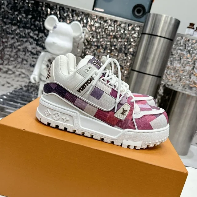 Louis Vuitton Sneakers LV Trainer Maxi product detail image 1