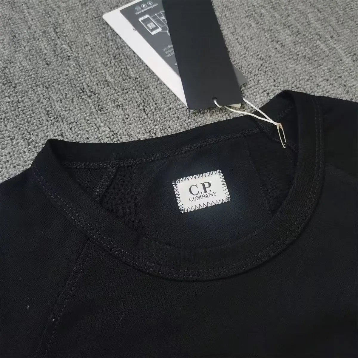 C.P. Company T-Shirts Lens sleeve pocket raglan T-shirt image 6