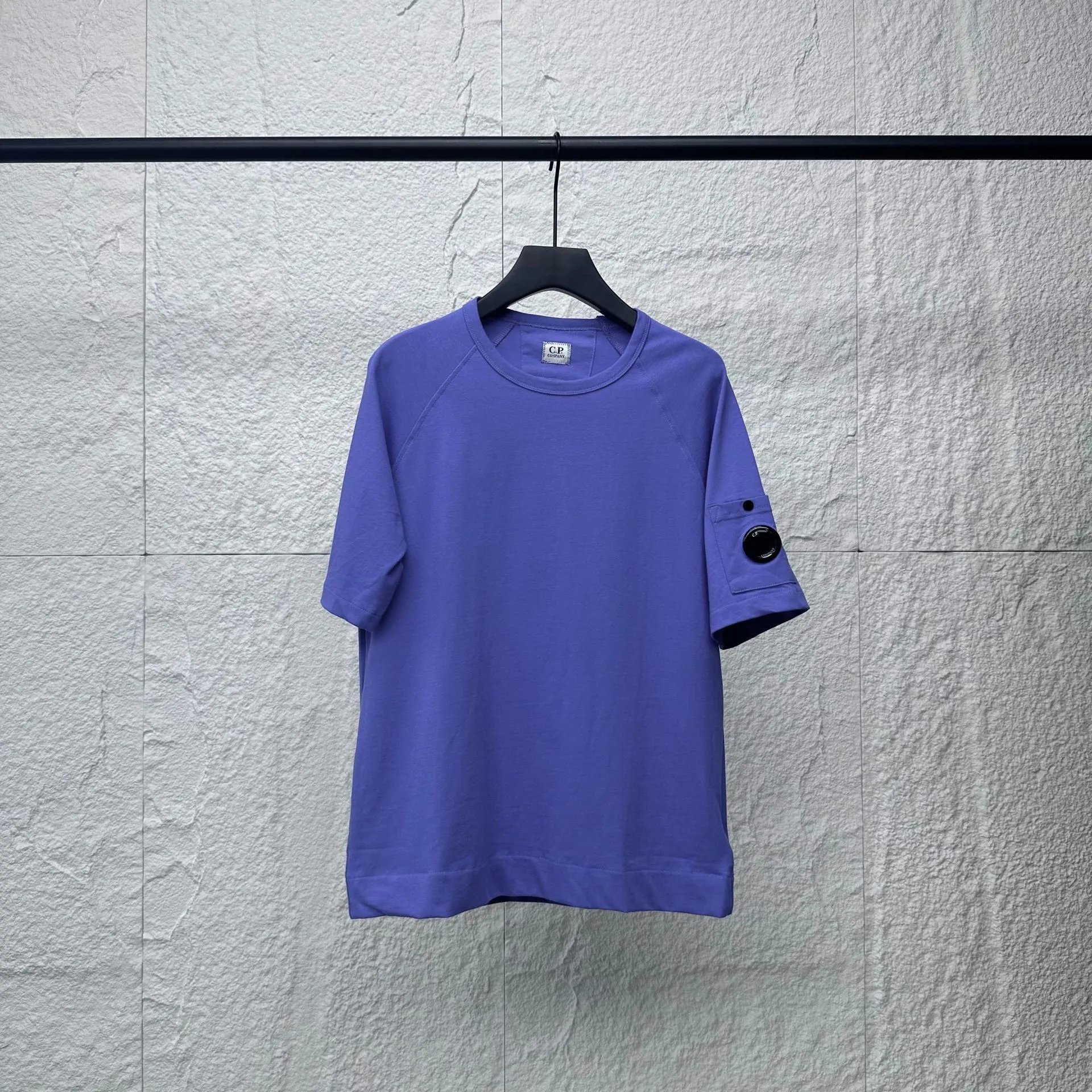 C.P. Company T-Shirts Lens sleeve pocket raglan T-shirt — BB-011