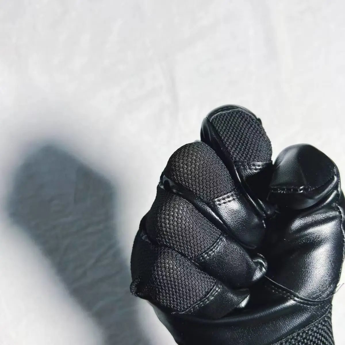 Design Graffiti Print Touchscreen Gloves Gray - 9