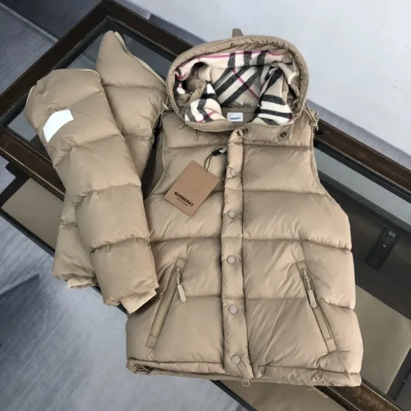 Burberry Hooded Down Vest Black - 14