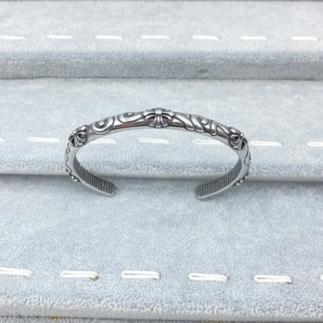 Unbranded Jewelry Silver-Tone Cross Motif Bracelets product detail image 4