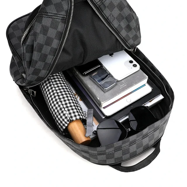 Louis Vuitton Crossbody Bags Monogram Flap Messenger Bag product detail image 83