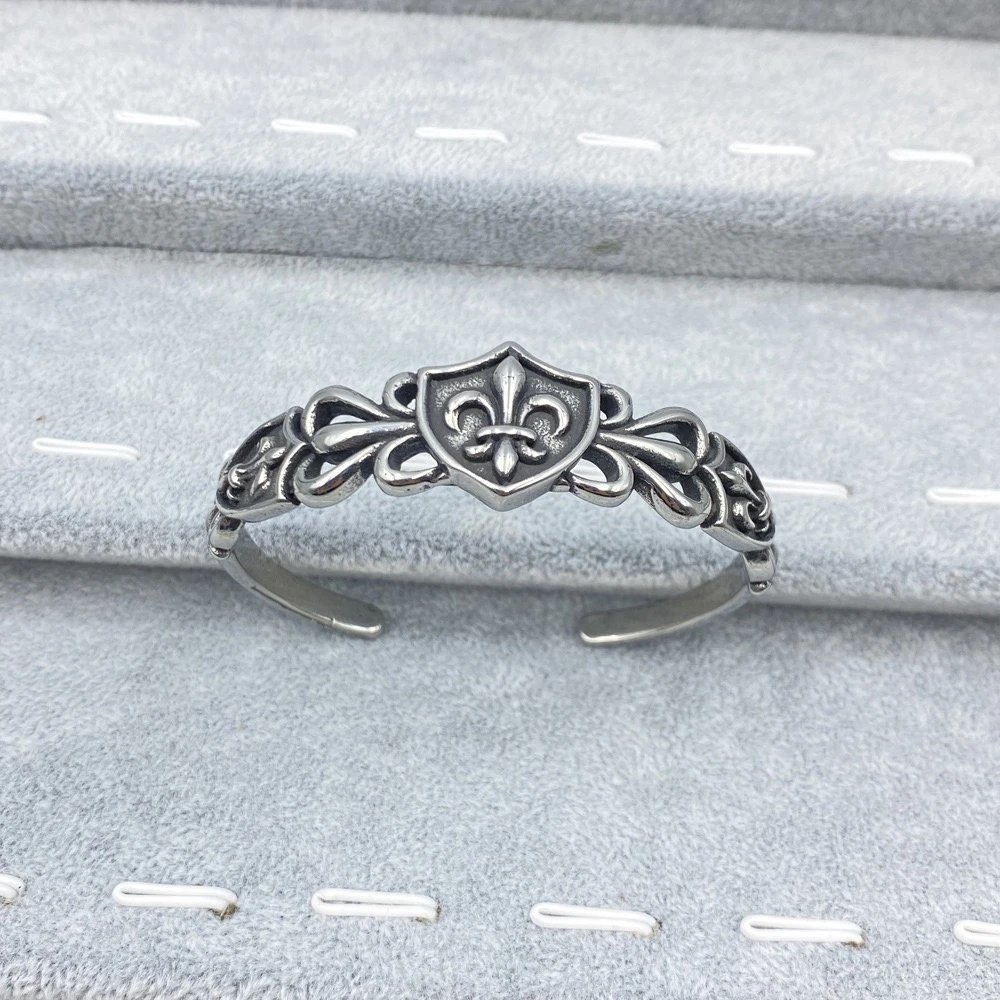 Unbranded Jewelry Silver-Tone Cross Motif Bracelets — BB-018