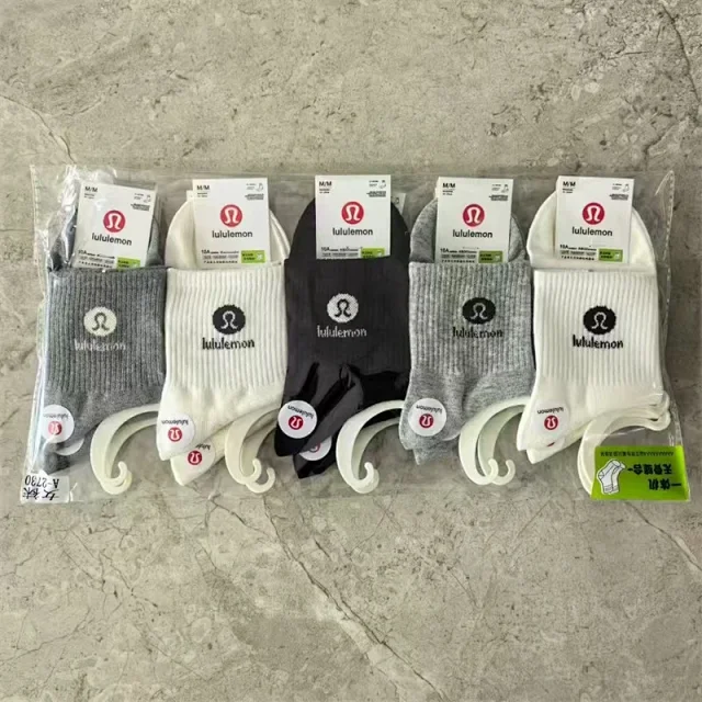 lululemon Socks Logo Crew Multipack product detail image 29